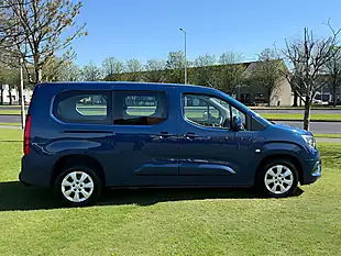 Used 2019 Vauxhall Combo Life Energy Xl Blue - Interior and Exterior details 7