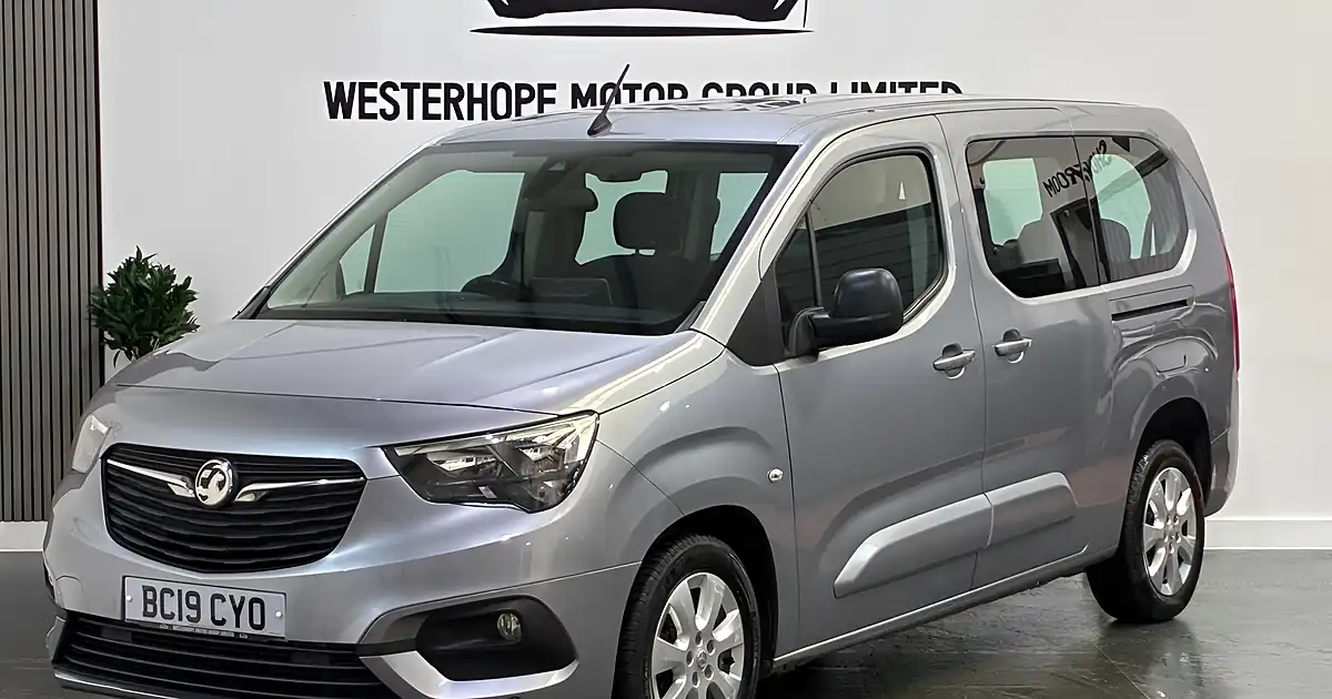 Used 2019 Vauxhall Combo Life Energy Xl Grey - Front View