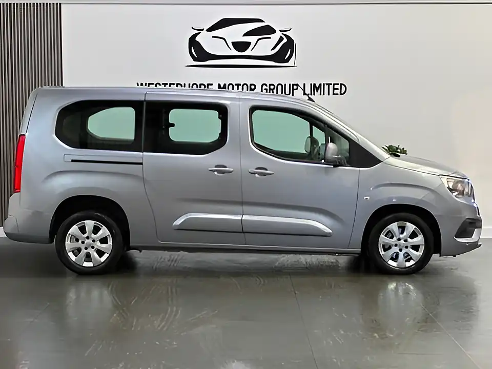 Used 2019 Vauxhall Combo Life Energy Xl Grey - Interior and Exterior details 14