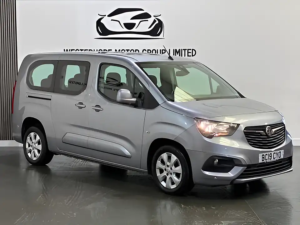 Used 2019 Vauxhall Combo Life Energy Xl Grey - Interior and Exterior details 8