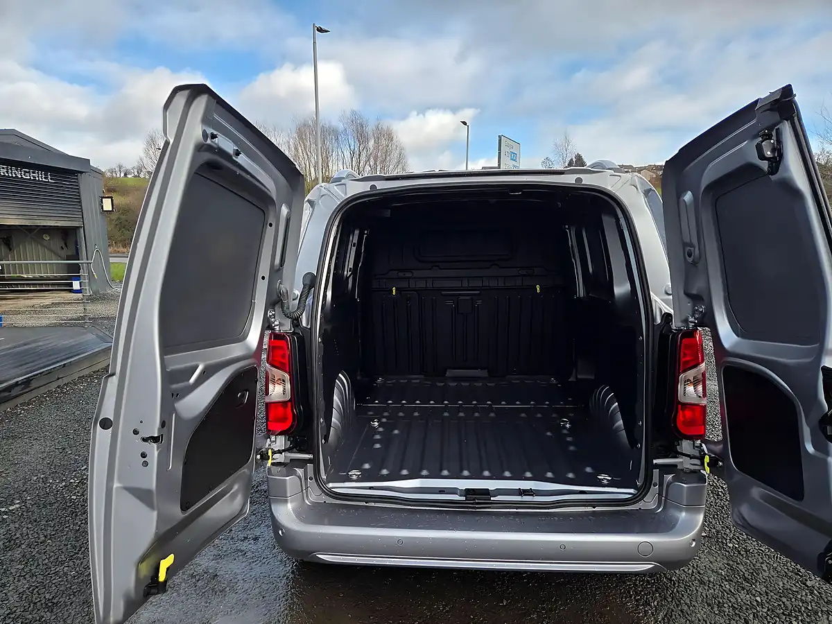 Used 2019 Vauxhall Combo Limited Edition Nav L1 H1 Grey - Interior and Exterior details 17