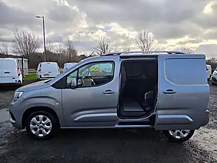 Used 2019 Vauxhall Combo Limited Edition Nav L1 H1 Grey - Interior and Exterior details 9