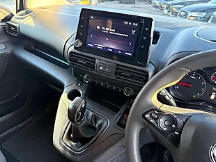 Used 2019 Vauxhall Combo Sportive Blue - Interior and Exterior details 11