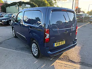 Used 2019 Vauxhall Combo Sportive Blue - Interior and Exterior details 3