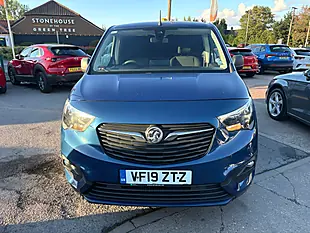 Used 2019 Vauxhall Combo Sportive Blue - Interior and Exterior details 6