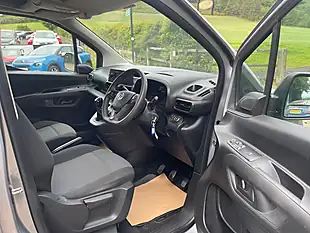 Used 2019 Vauxhall Combo Sportive Grey - Interior and Exterior details 10