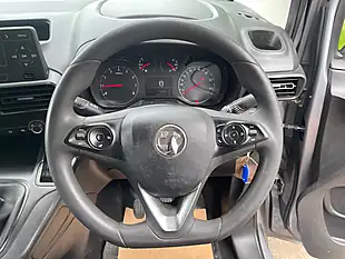 Used 2019 Vauxhall Combo Sportive Grey - Interior and Exterior details 11