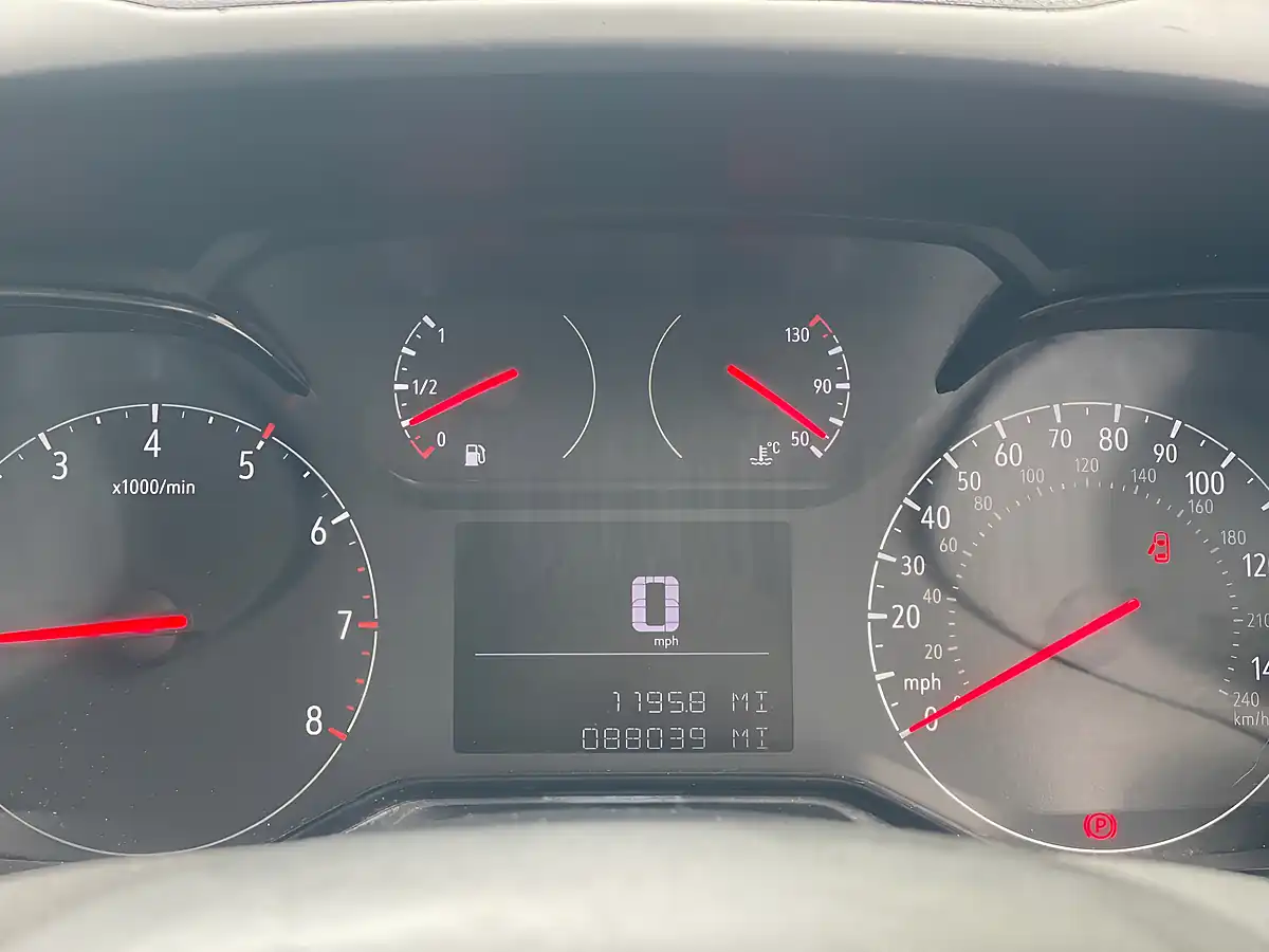 Used 2019 Vauxhall Combo Sportive Grey - Interior and Exterior details 14