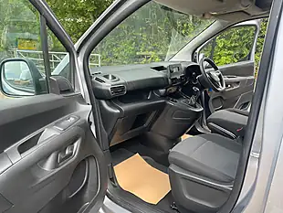 Used 2019 Vauxhall Combo Sportive Grey - Interior and Exterior details 15