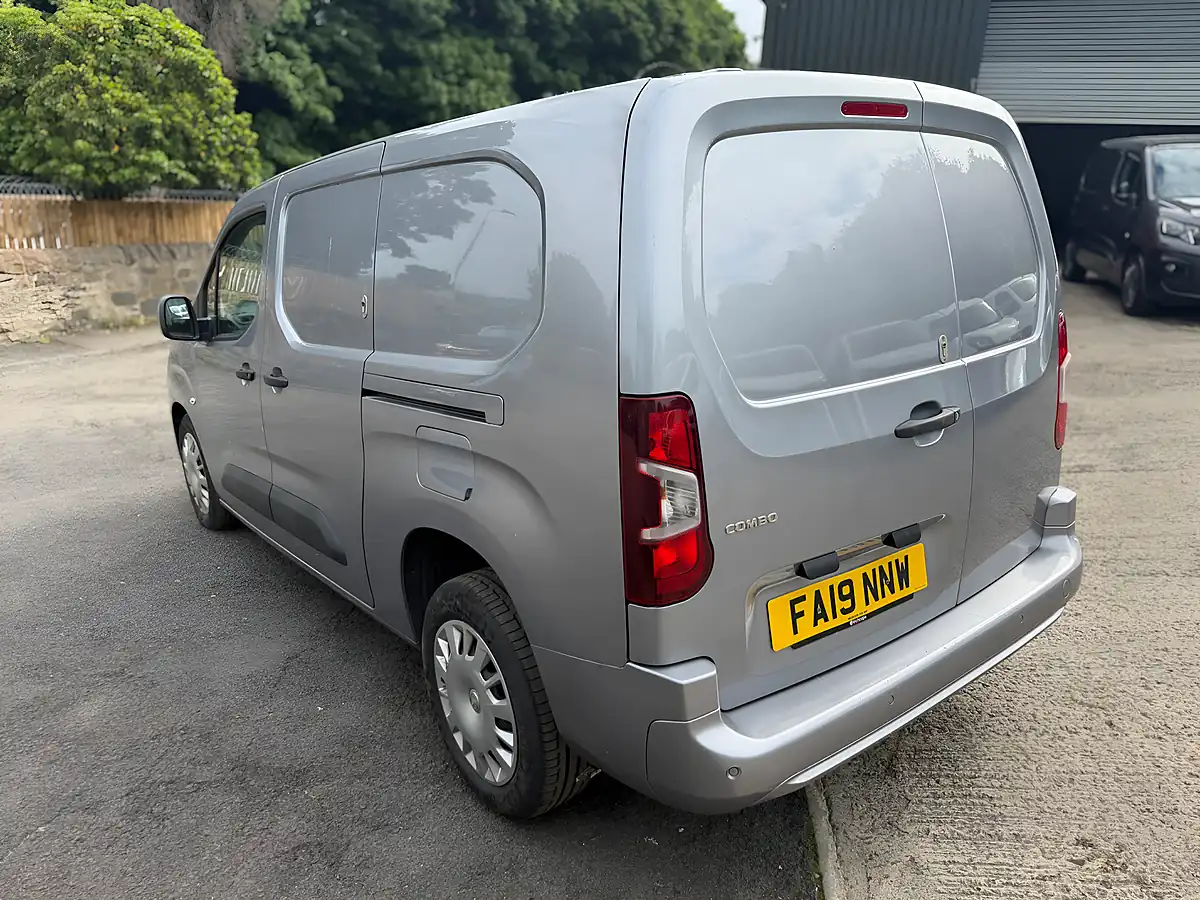 Used 2019 Vauxhall Combo Sportive Grey - Interior and Exterior details 6