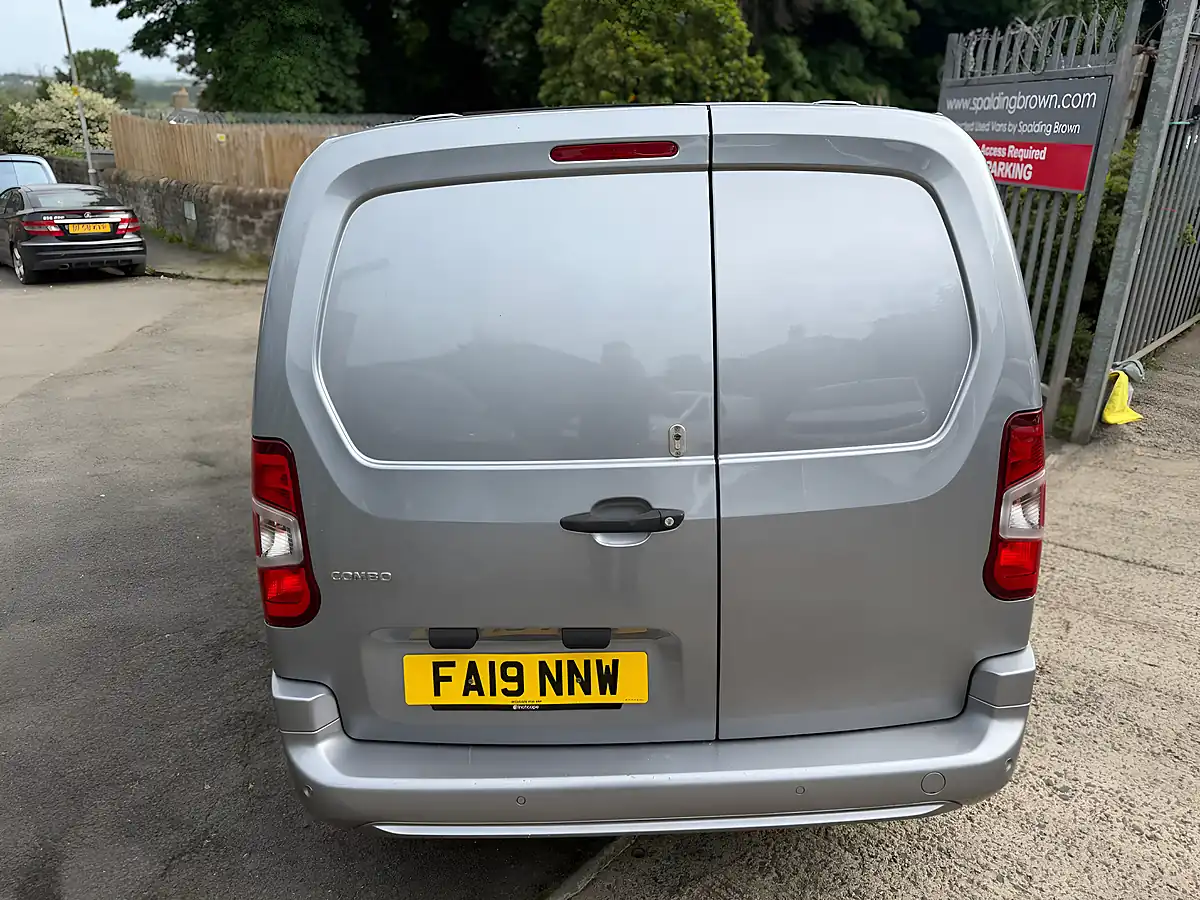 Used 2019 Vauxhall Combo Sportive Grey - Interior and Exterior details 7