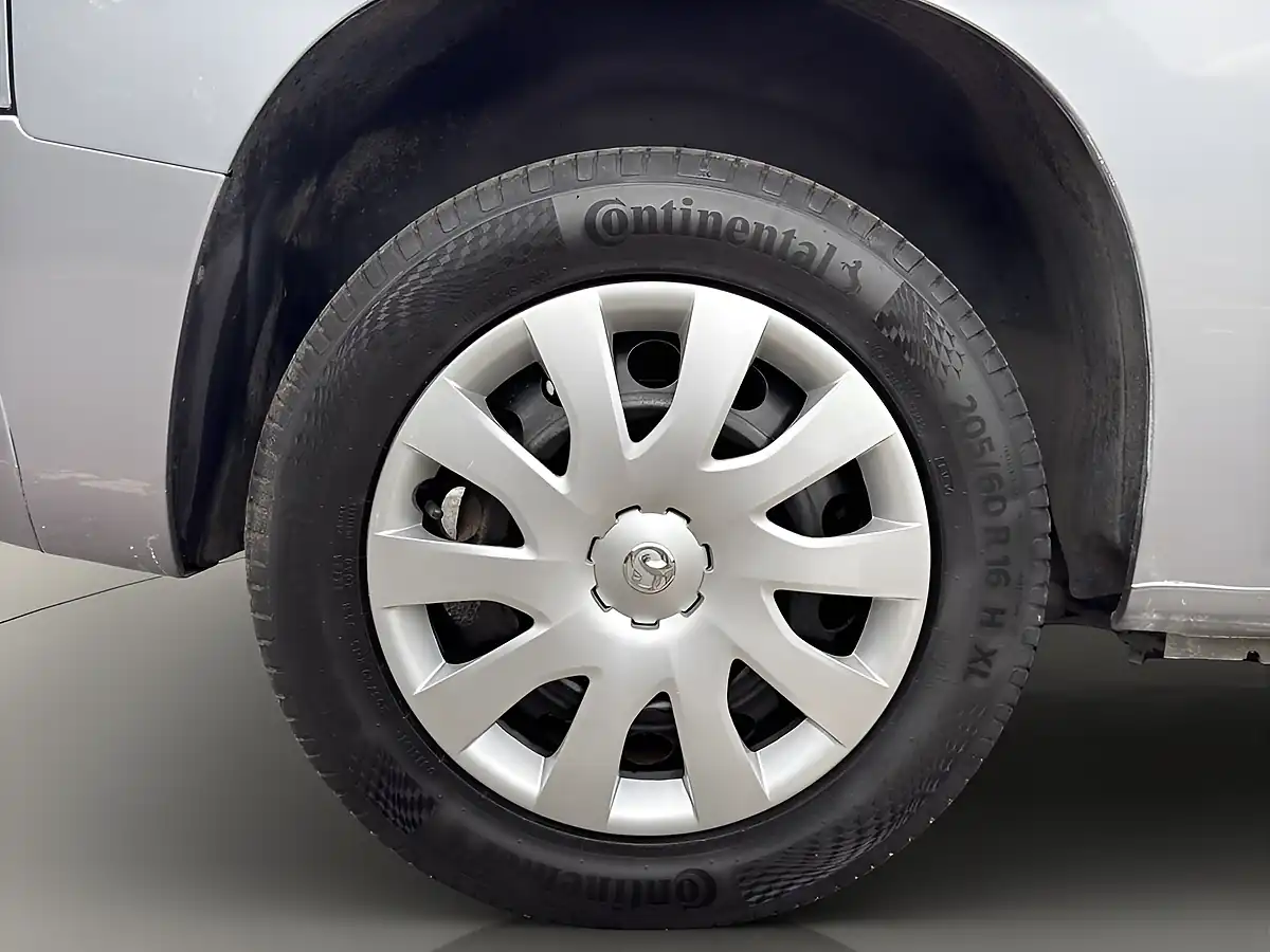 Used 2019 Vauxhall Combo Sportive Grey - Interior and Exterior details 12