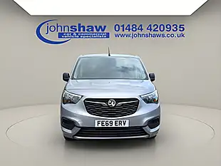 Used 2019 Vauxhall Combo Sportive Grey - Interior and Exterior details 13