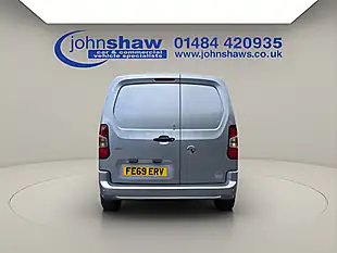 Used 2019 Vauxhall Combo Sportive Grey - Interior and Exterior details 15