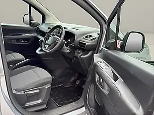 Used 2019 Vauxhall Combo Sportive Grey - Interior and Exterior details 18