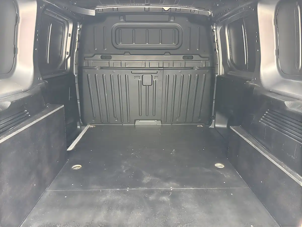 Used 2019 Vauxhall Combo Sportive Grey - Interior and Exterior details 2