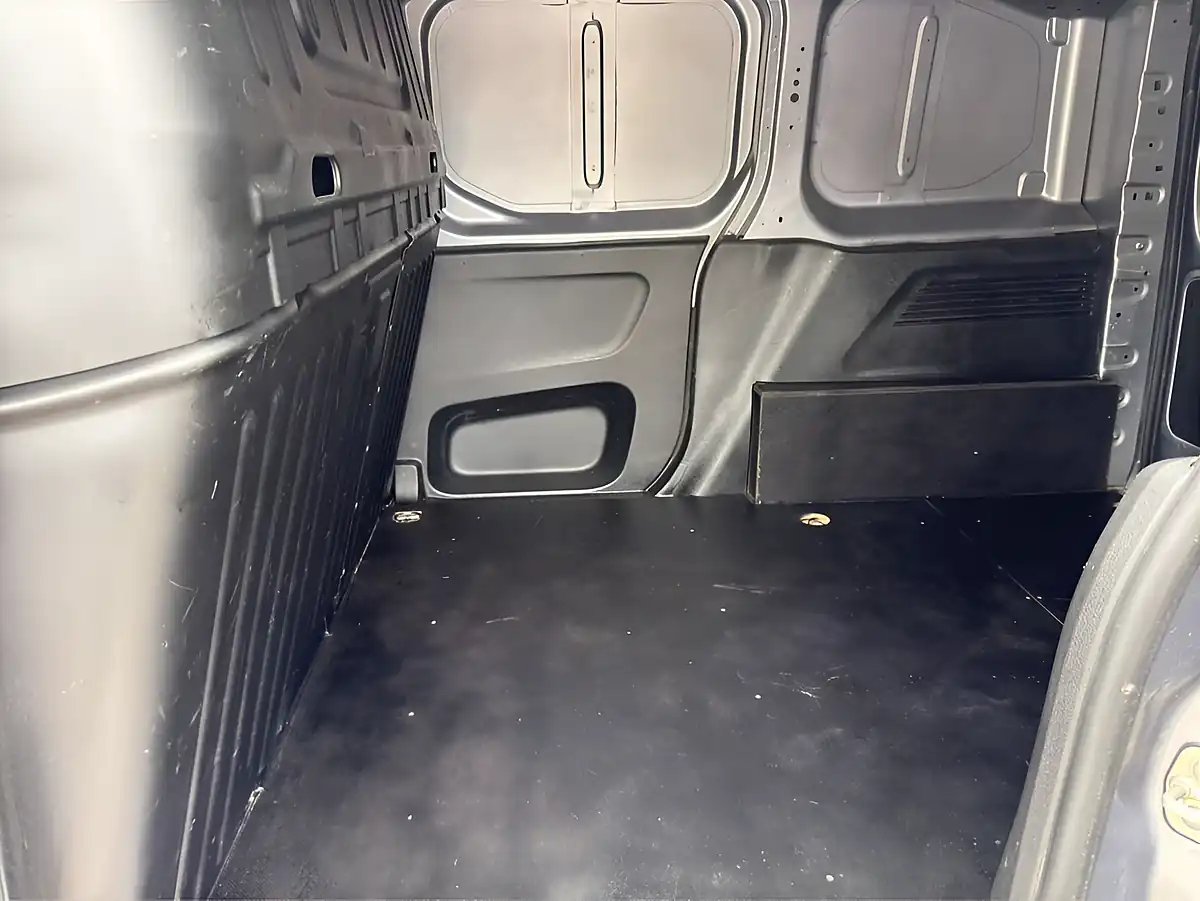 Used 2019 Vauxhall Combo Sportive Grey - Interior and Exterior details 6