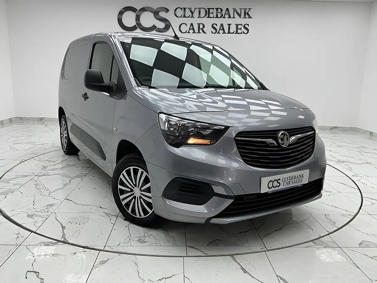 Used 2019 Vauxhall Combo Sportive Grey - Front View
