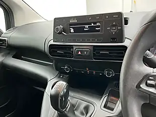 Used 2019 Vauxhall Combo Sportive Grey - Interior and Exterior details 12