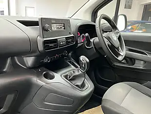 Used 2019 Vauxhall Combo Sportive Grey - Interior and Exterior details 17
