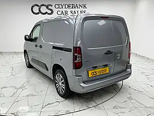 Used 2019 Vauxhall Combo Sportive Grey - Interior and Exterior details 5