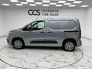 Used 2019 Vauxhall Combo Sportive Grey - Interior and Exterior details 6
