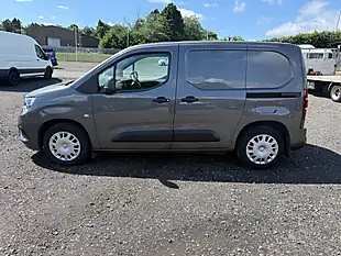 Used 2019 Vauxhall Combo Sportive Grey - Interior and Exterior details 4