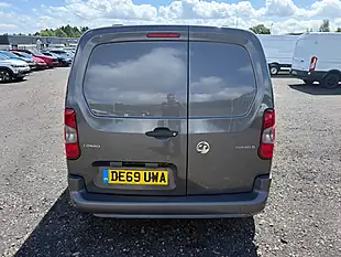 Used 2019 Vauxhall Combo Sportive Grey - Interior and Exterior details 6