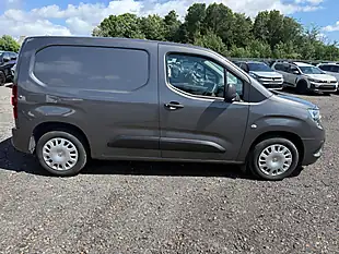 Used 2019 Vauxhall Combo Sportive Grey - Interior and Exterior details 8