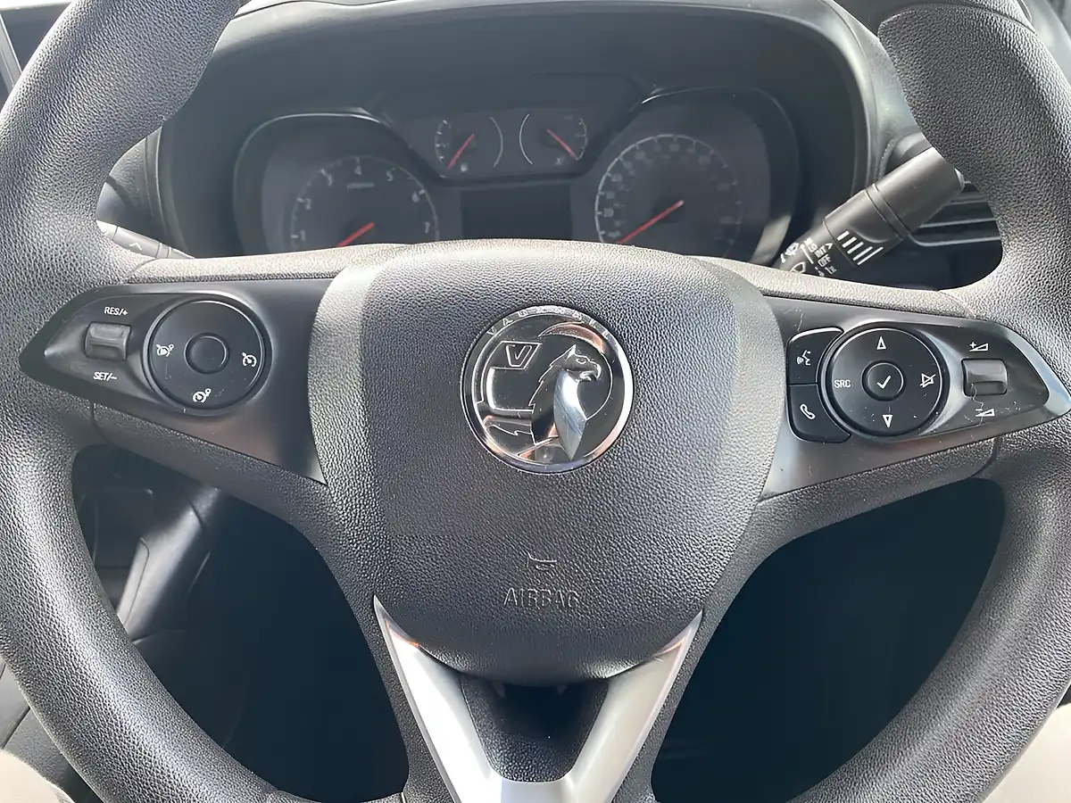 Used 2019 Vauxhall Combo Sportive Grey - Interior and Exterior details 12