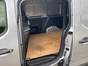 Used 2019 Vauxhall Combo Sportive Grey - Interior and Exterior details 14