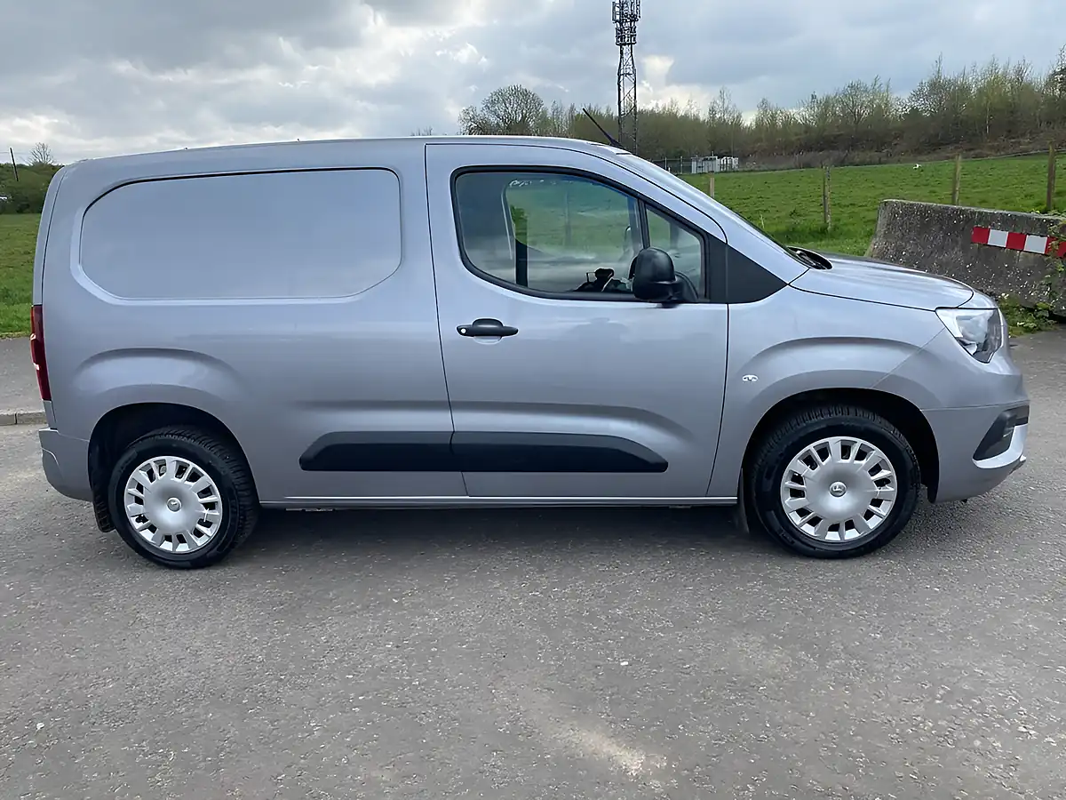 Used 2019 Vauxhall Combo Sportive Grey - Interior and Exterior details 2