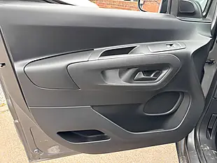 Used 2019 Vauxhall Combo Sportive Grey - Interior and Exterior details 10