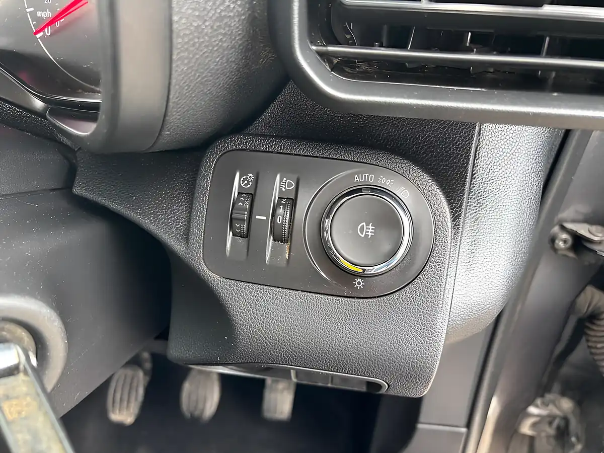 Used 2019 Vauxhall Combo Sportive Grey - Interior and Exterior details 12