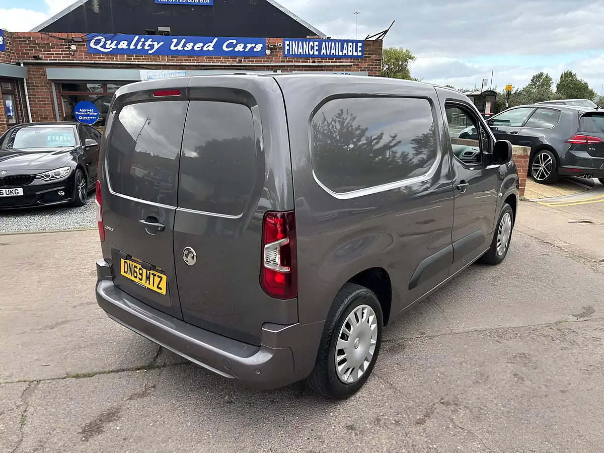 Used 2019 Vauxhall Combo Sportive Grey - Interior and Exterior details 9