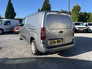 Used 2019 Vauxhall Combo Sportive Grey - Interior and Exterior details 12