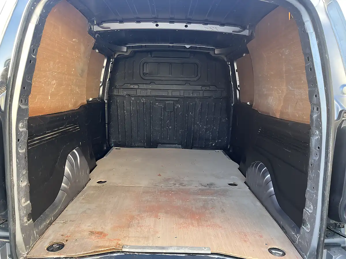 Used 2019 Vauxhall Combo Sportive Grey - Interior and Exterior details 2