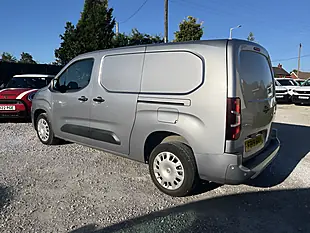Used 2019 Vauxhall Combo Sportive Grey - Interior and Exterior details 7