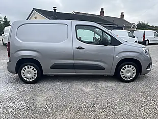 Used 2019 Vauxhall Combo Sportive Grey - Interior and Exterior details 11