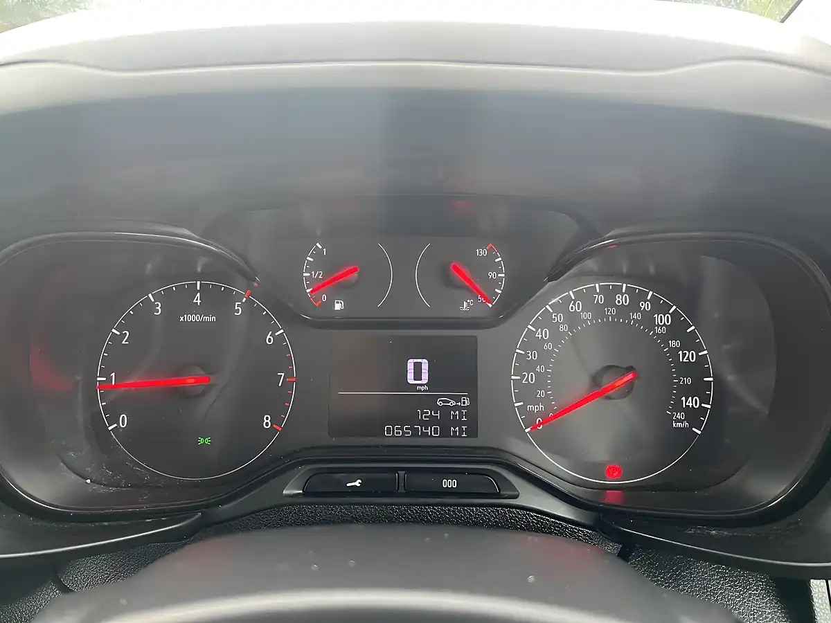 Used 2019 Vauxhall Combo Sportive Grey - Interior and Exterior details 12