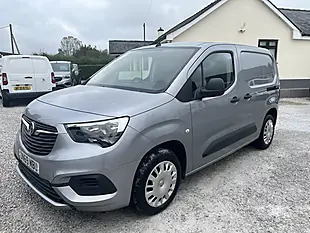 Used 2019 Vauxhall Combo Sportive Grey - Interior and Exterior details 4