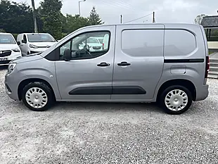 Used 2019 Vauxhall Combo Sportive Grey - Interior and Exterior details 6