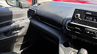 Used 2019 Vauxhall Combo Sportive Grey - Interior and Exterior details 17