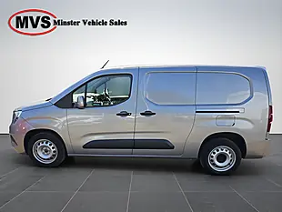 Used 2019 Vauxhall Combo Sportive Grey - Interior and Exterior details 4