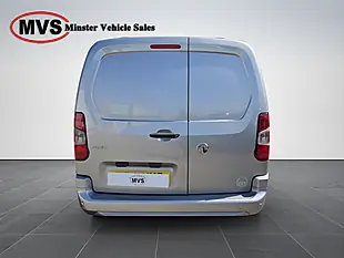 Used 2019 Vauxhall Combo Sportive Grey - Interior and Exterior details 8