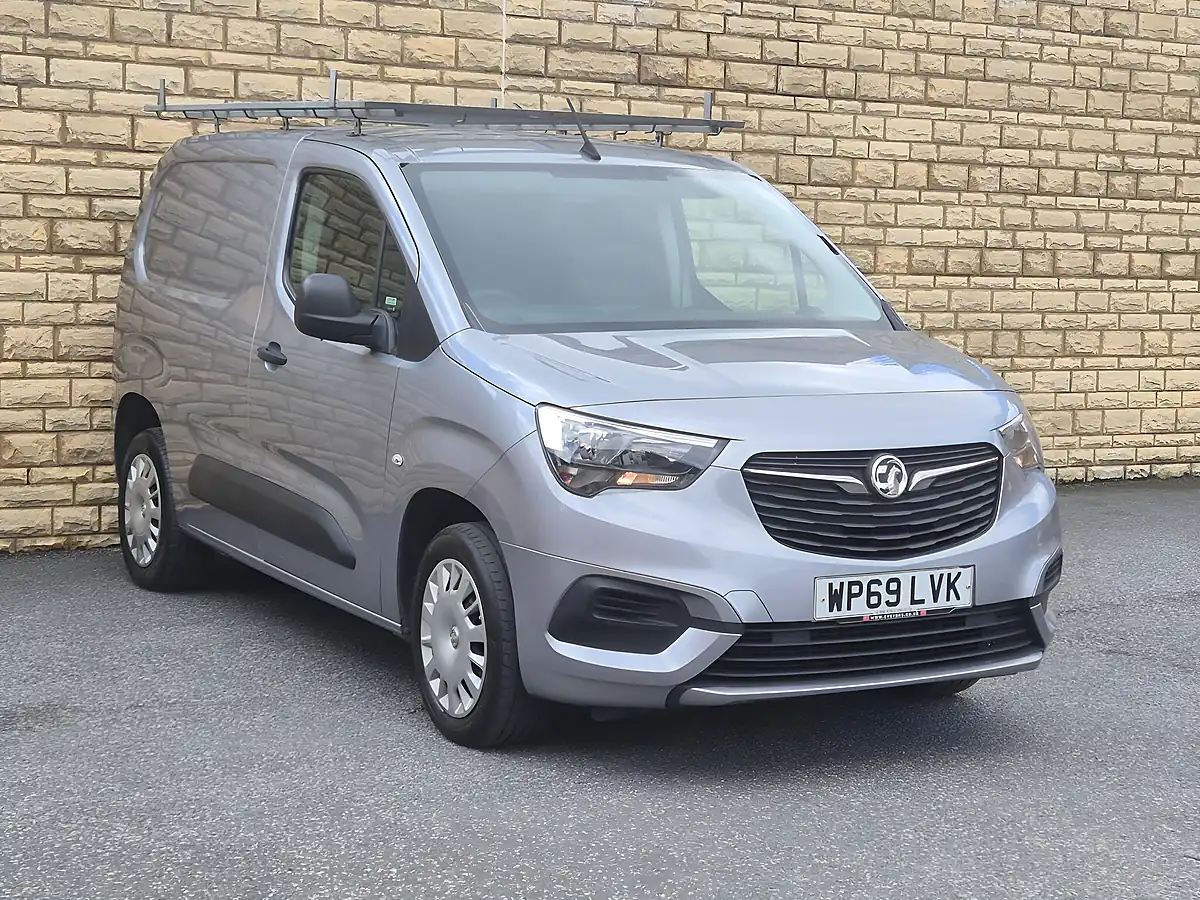 Used 2019 Vauxhall Combo Sportive L1 H1 Grey - Interior and Exterior details 11