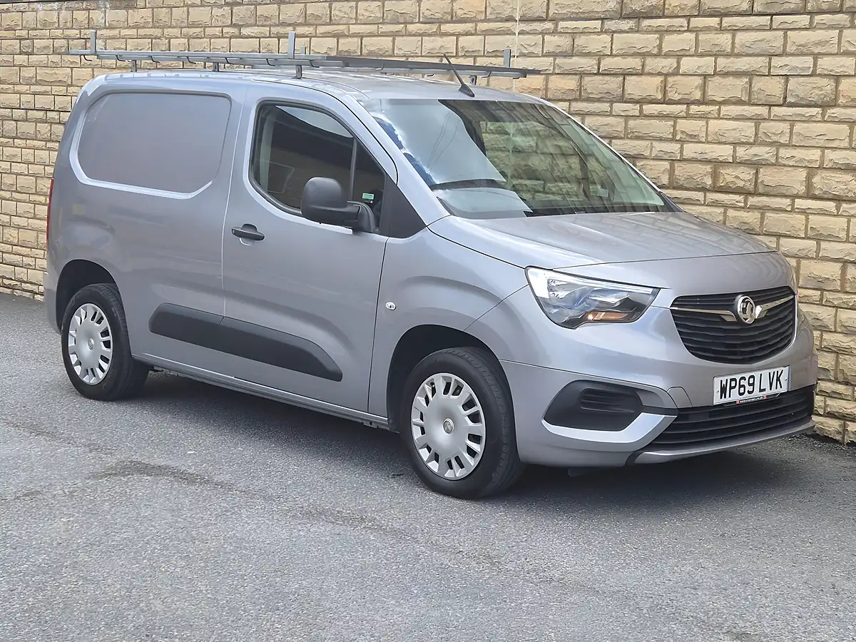 Used 2019 Vauxhall Combo Sportive L1 H1 Grey - Interior and Exterior details 12