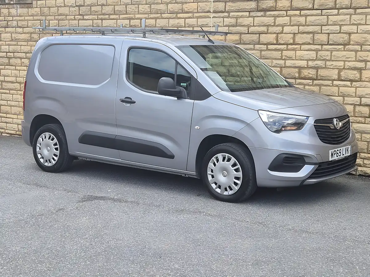 Used 2019 Vauxhall Combo Sportive L1 H1 Grey - Interior and Exterior details 13