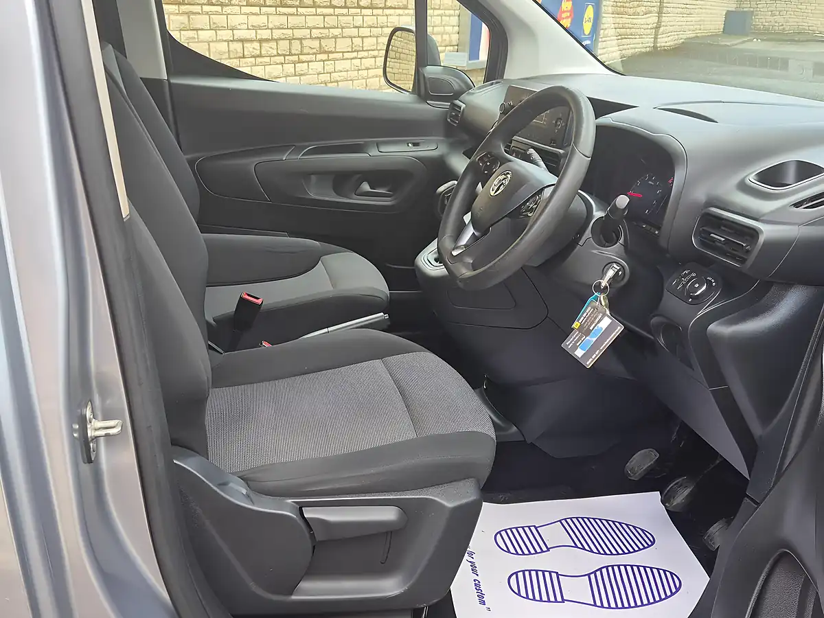Used 2019 Vauxhall Combo Sportive L1 H1 Grey - Interior and Exterior details 2