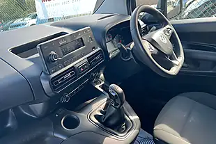 Used 2019 Vauxhall Combo Sportive L1 H1 White - Interior and Exterior details 16